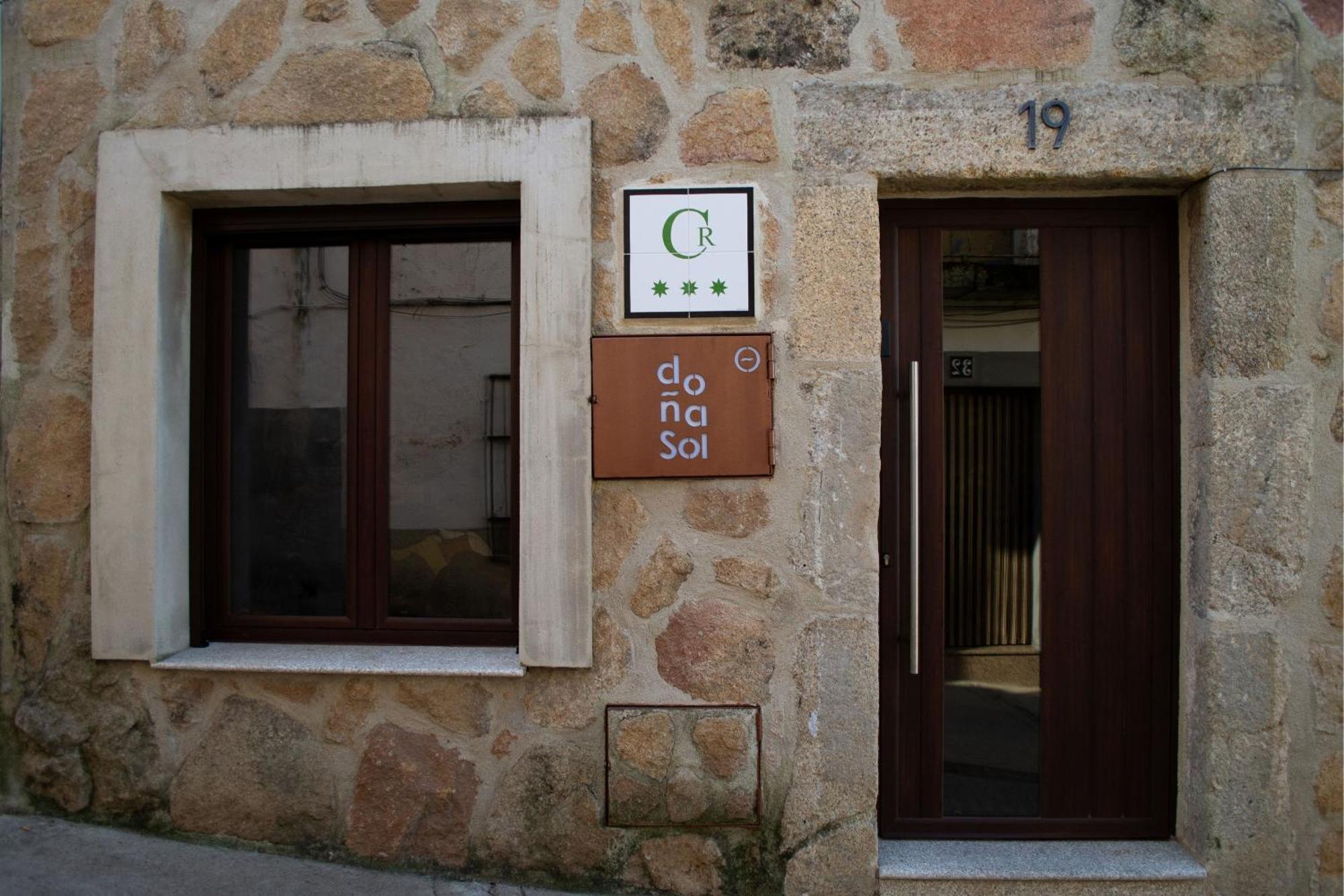 Casa Rural Dona Sol Montánchez Exterior photo